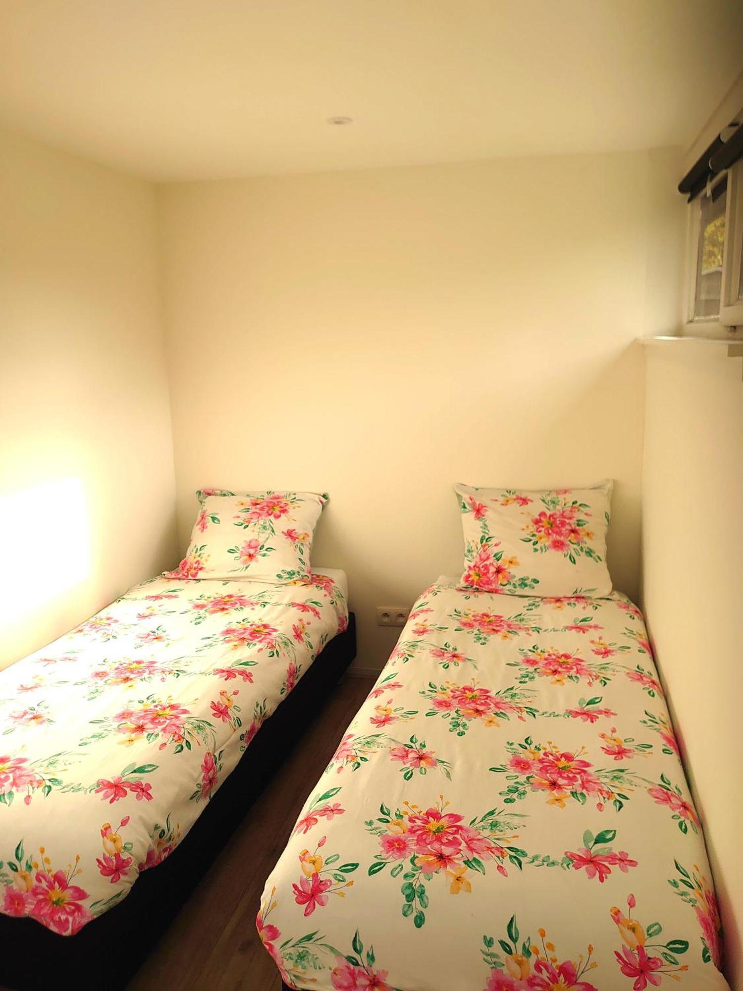 Vrijstaande Vakantiebungalow Met Optimale Privacy!! Rekem Luaran gambar
