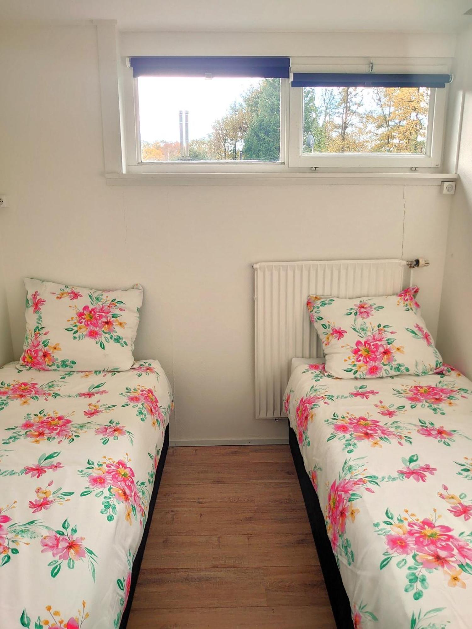 Vrijstaande Vakantiebungalow Met Optimale Privacy!! Rekem Luaran gambar